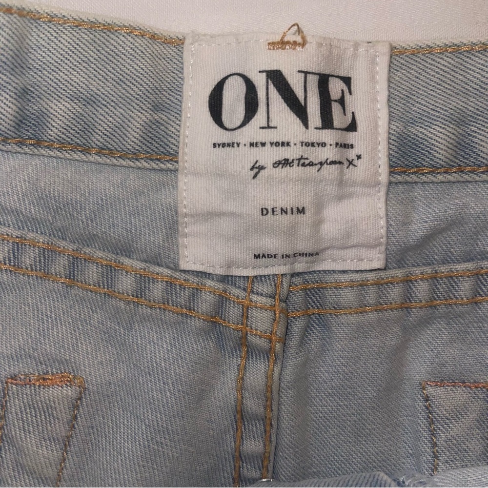 One Teaspoon Chargers Shorts 27 - Picture 2 of 7